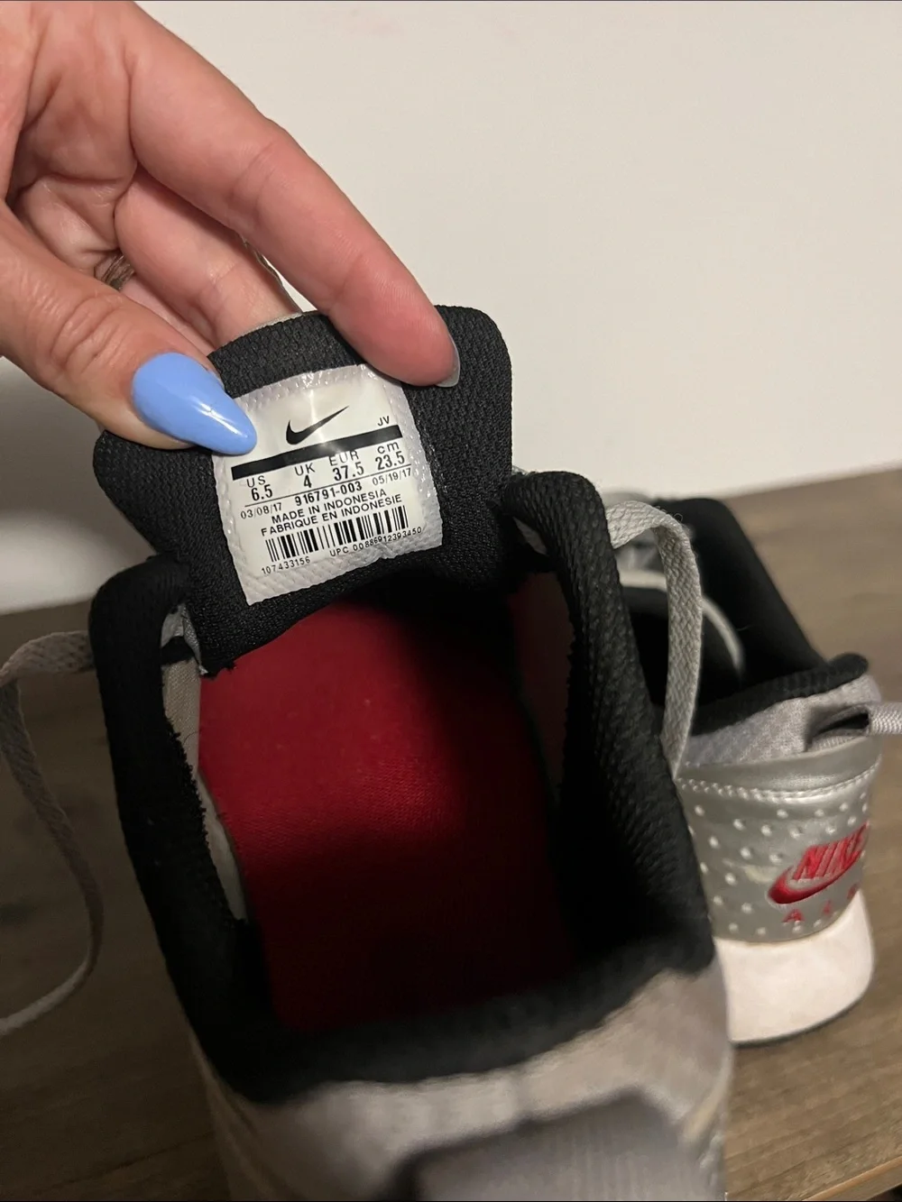 Nike Women's Athletic Shoes in Gray